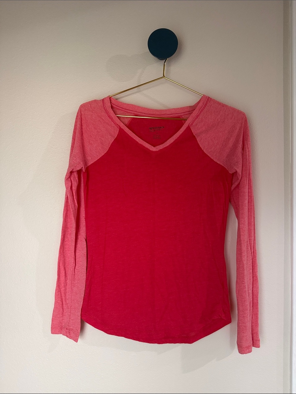 Arizona Jean Company Two-Tone V-Neck Long Sleeve Tee - Dark Pink & Light Pink